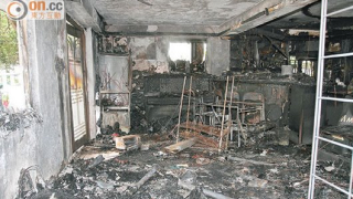 Illustration for article titled Samsung Galaxy Allegedly Caught Fire While Gaming, Destroys Man's Home